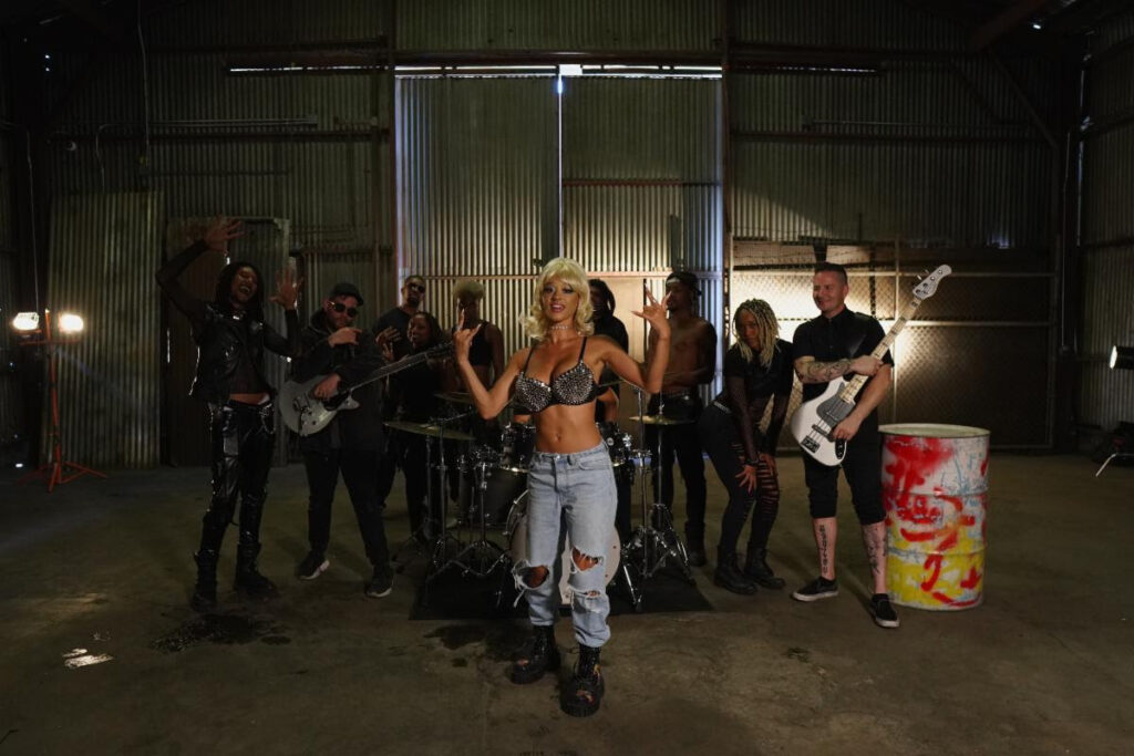 CINNAMON BABE Hits Back At Misogyny On Heavy New Single “Loose”
