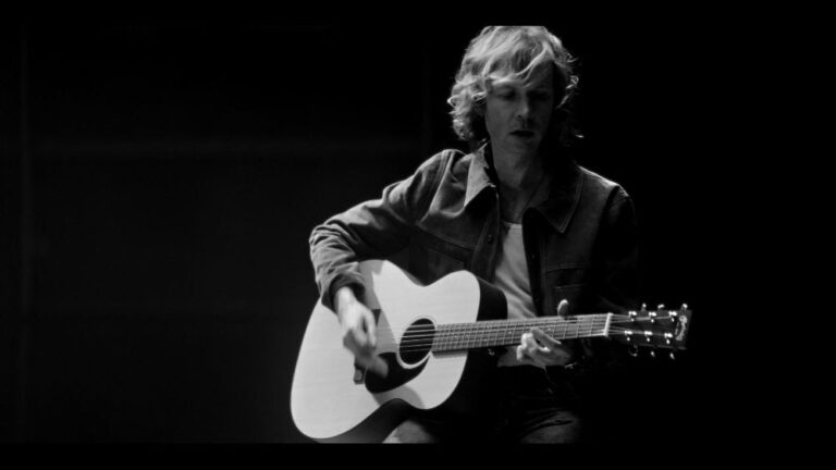 BECK: â OLD MANâ FULL-LENGTH PERFORMANCE VIDEO LIVE NOW | INFRARED MAGAZINE