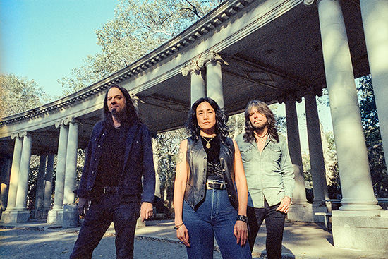 Tanith Share “Flame” Video Tanith Share “Flame” Video
