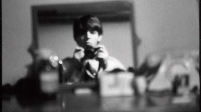 Paul McCartney Photographs 1963-64: Eyes of the Storm, Exhibition Offers Look Into Height of Beatlemania