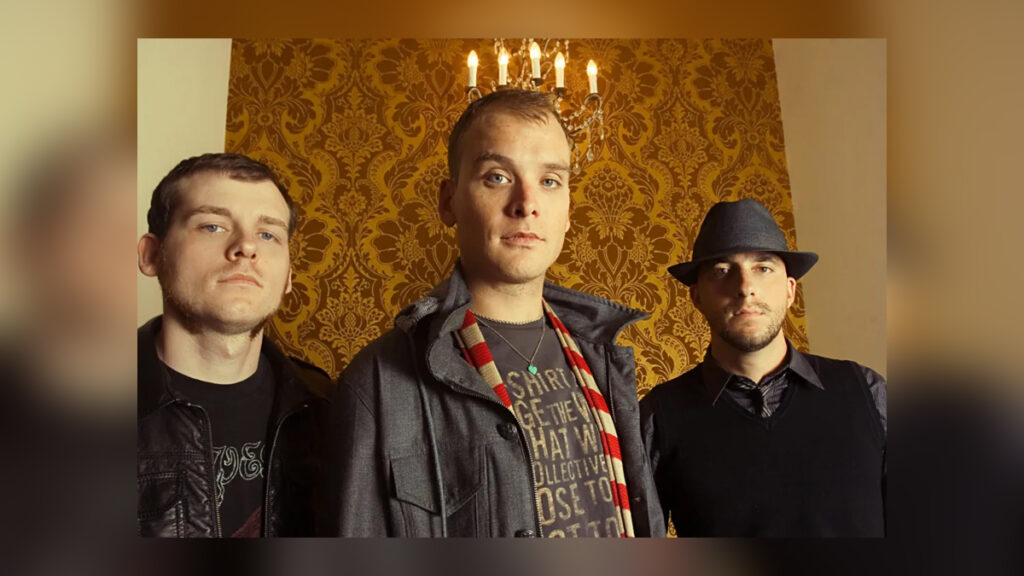 ALKALINE TRIO 2010 Promo Pic (1) - Cover Photo