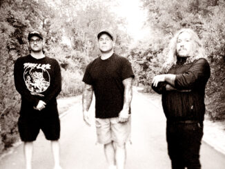 GIANT SPIDER: New York Sci-Fi Punk/Metal Trio To Release Debut EP On May 17th; Video For âExit Planâ Featuring Taras Apuzzo From All Out War Premiered At Decibel Magazine