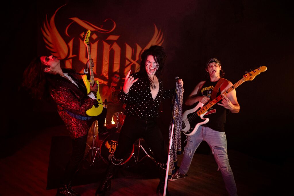 Canadaâs Lÿnx New Lyric Video Is An 80s Shred Anthem For Hitting The Road! Off New Album “Claws Out” Out Now!