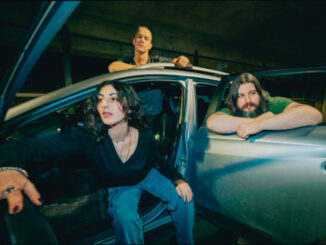 IMMORTAL BIRD: Sin Querencia Full-Length From Chicago Dissonant Metal Trio Now Streaming; Record To See Release Friday, October 18th On 20 Buck Spin
