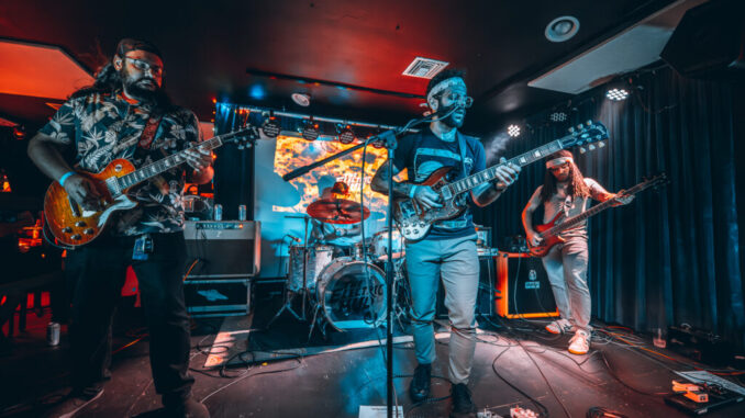 THE ELECTRIC MUD: Nine Circles Premieres Ashes And Bone; Record To See Release This Friday October 4th On Small Stone Recordings