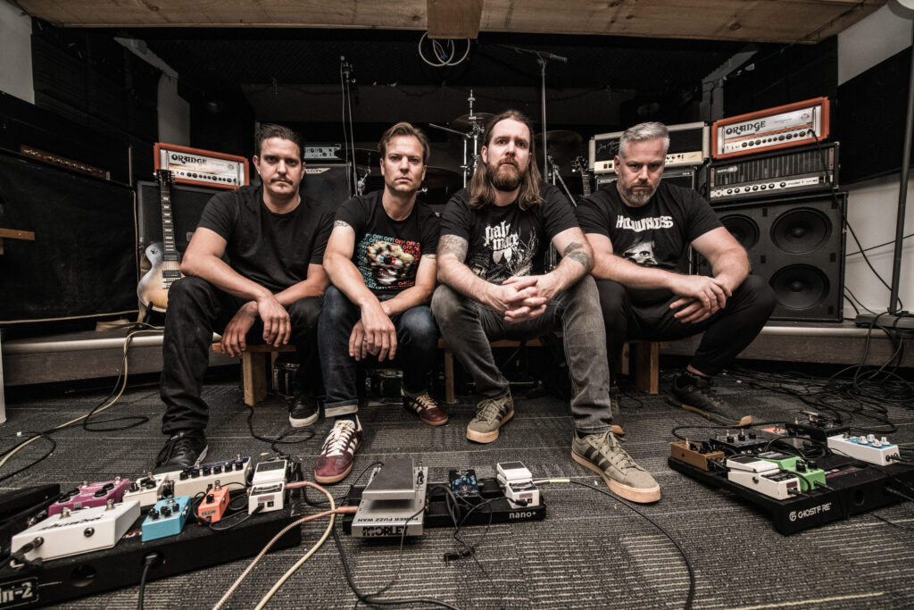 PYRES: Heavy Blog Is Heavy Premieres YUN From Canadian Sludge/Hardcore Outfit; LP To Drop This Friday Via Hypaethral Records