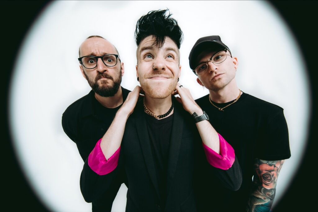 As It Is Share “I HATE ME TOO” Video