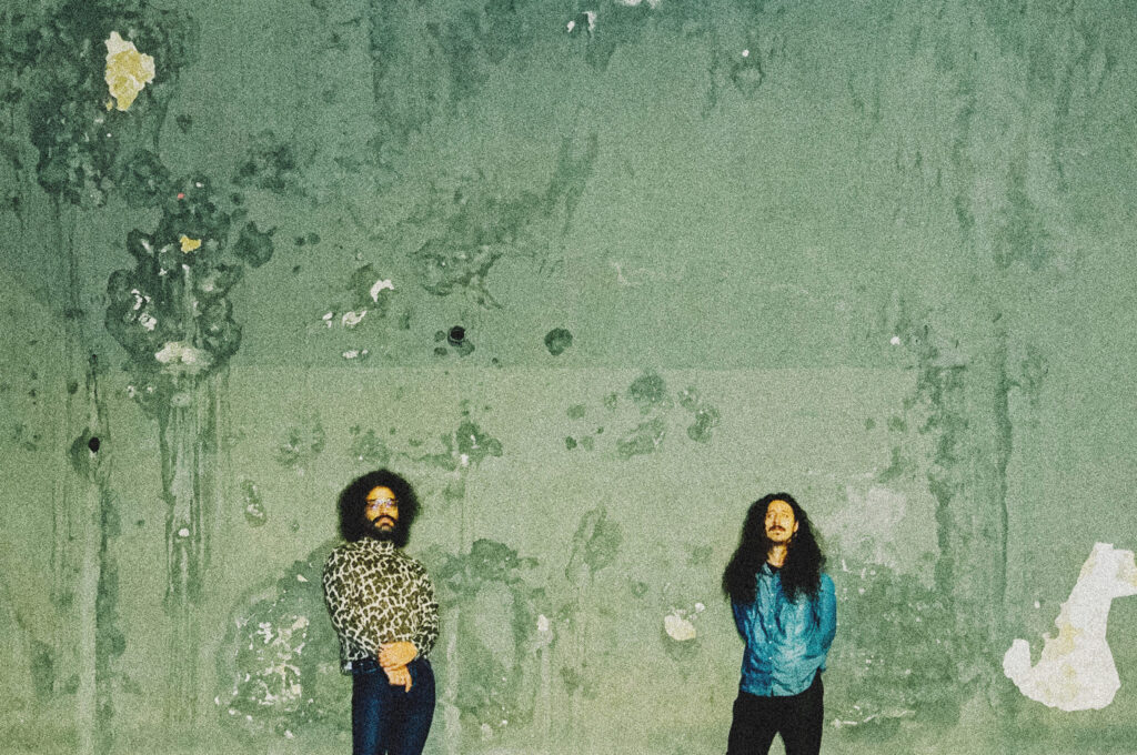 DEAFKIDS: Metal Injection Premieres Industrial-Tinged “REFLEXO” Video From Brazilian Duo; CICATRIZES DO FUTURO LP Nears May 29th Release On Neurot Recordings;