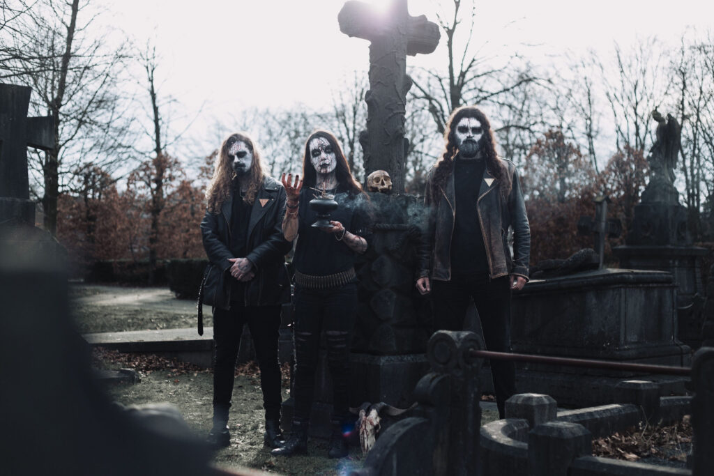 DOODSWENS: Self-Titled New Full-Length From Uncompromising Dutch Black Metal Practitioners Out Today On Svart Records!