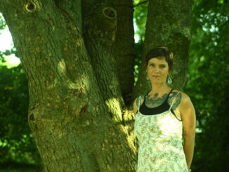 SHANNON JAE RIDOUT: Northwestern US Folk Singer/Songwriter Issues Title Track From Two Busted Boots And A Broken Heart LP, Nearing June 12th Release On Anti-Corp Music