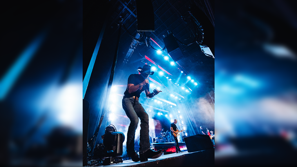 TIM MCGRAW live at Dos Equis Pavilion in Dallas on the PAWN SHOP GUITAR TOUR