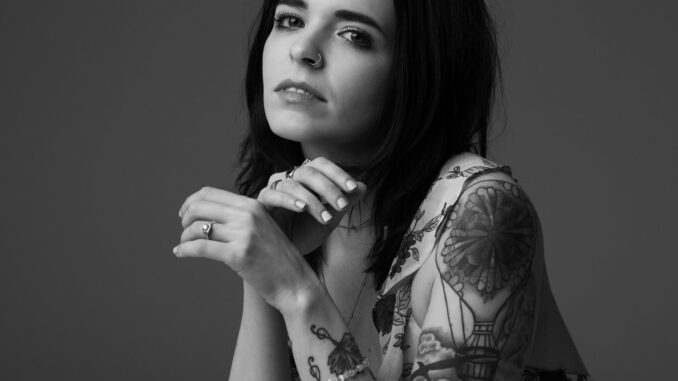 Erin Fox publicity photo for Fuzzy Logic