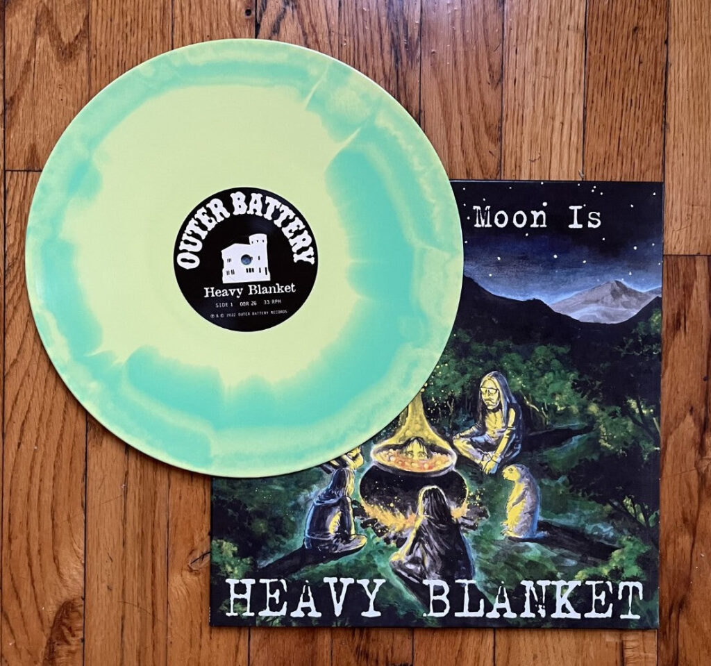 HEAVY BLANKET – Moon Is album artwork