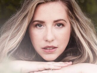 Katy Weirich – Joy To The World (Hallelujah) publicity image