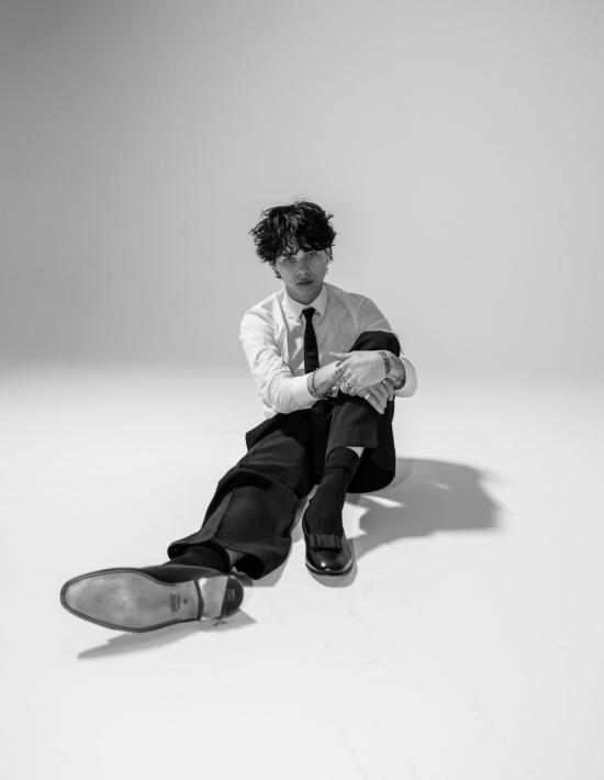 Landon Barker official Elektra press photo by Rory Kramer