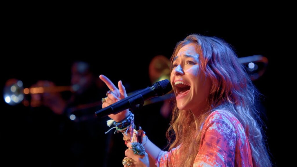 Lauren Daigle performing “Tremble” live