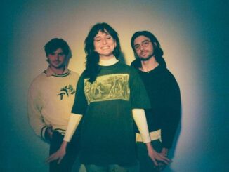Kills Birds publicity photo for “Glisten” and the album Married