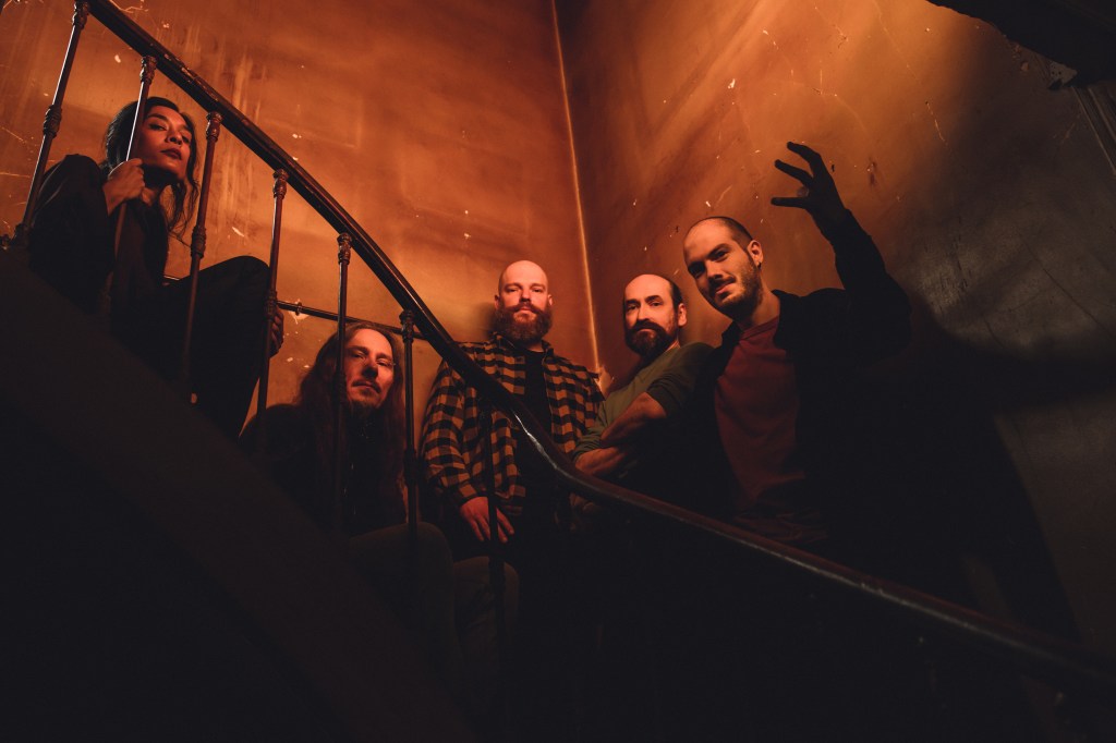 POINT MORT promotional photo for Le point de non-retour